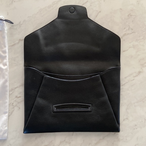 Authentic Givenchy Envelope Clutch - Picture 4 of 9